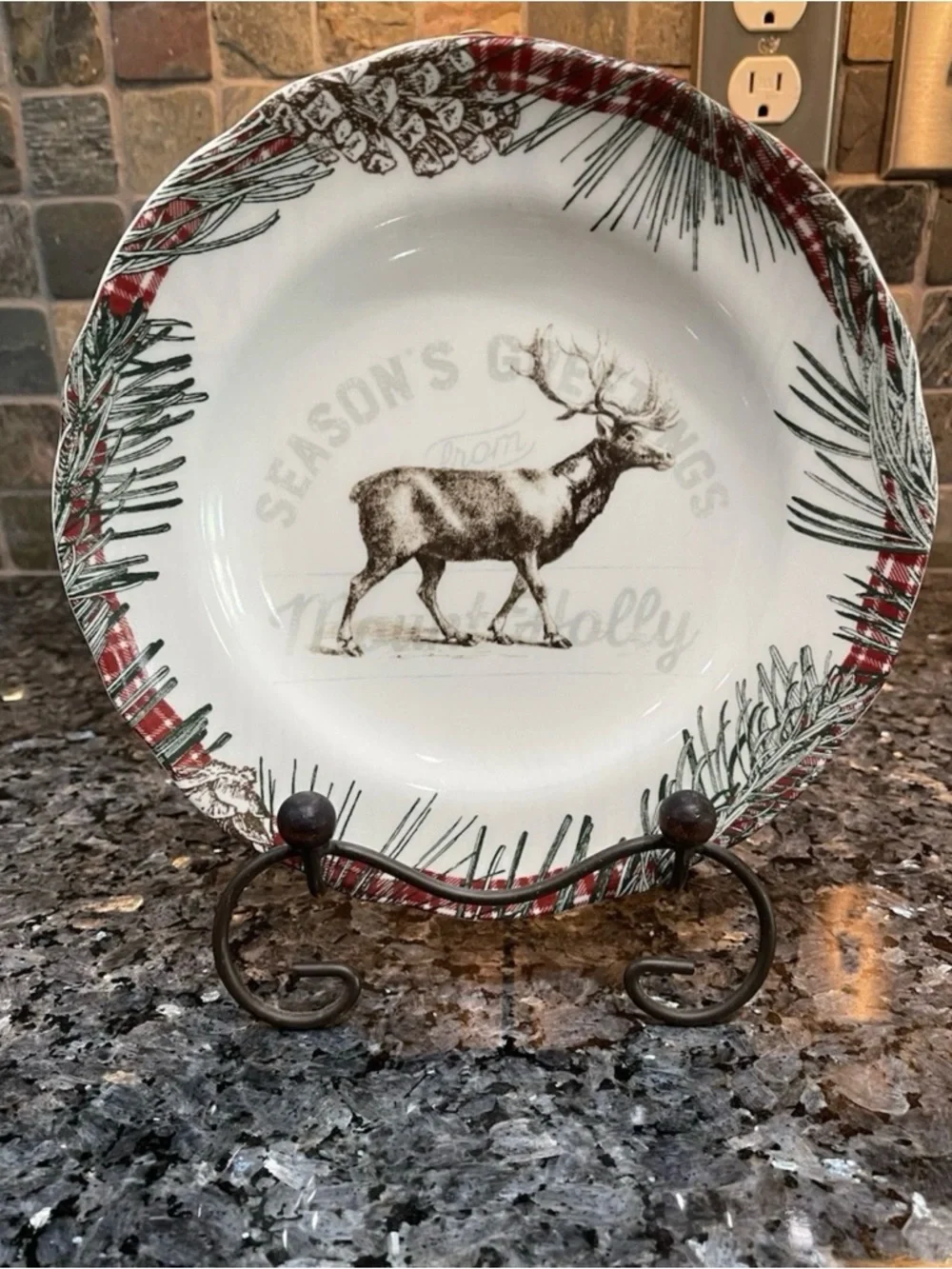 Robert Stanley Set of 4 Christmas Plates 8.5” Pine Lodge NWT